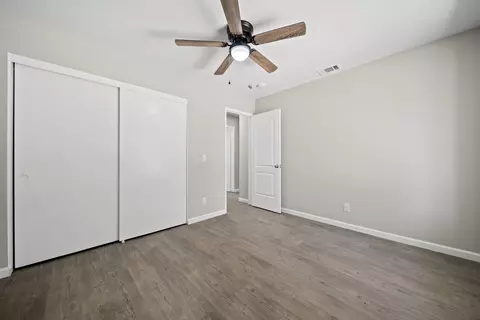 Bedroom - 39342 Frontier Circus St, Lake Los Angeles, CA 93591 photo 5 of 8