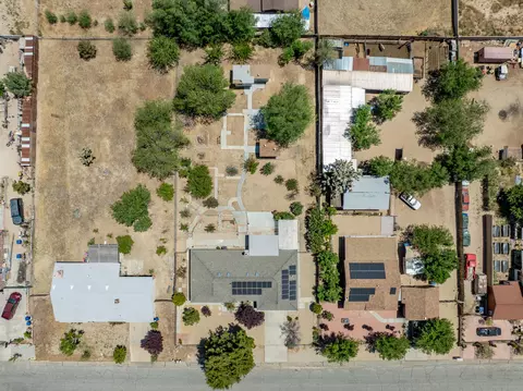 View/Area - 39342 Frontier Circus St, Lake Los Angeles, CA 93591 photo 6 of 10