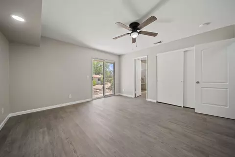 Bedroom - 39342 Frontier Circus St, Lake Los Angeles, CA 93591 photo 7 of 8