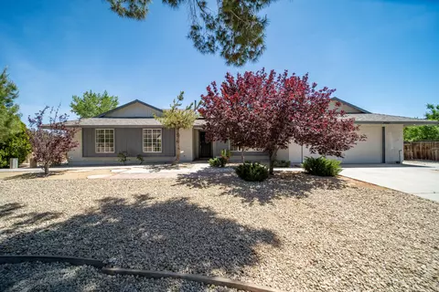 39342 Frontier Circus St, Lake Los Angeles, CA 93591