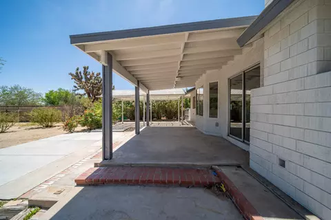 Exterior - 39342 Frontier Circus St, Lake Los Angeles, CA 93591 photo 17 of 23