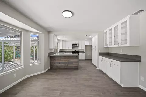 Kitchen - 39342 Frontier Circus St, Lake Los Angeles, CA 93591 photo 1 of 7