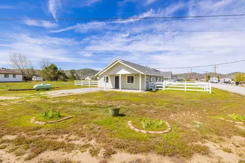 18441 Sulky Ln, Tehachapi, CA 93561