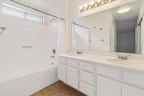 43938 Comstock Ave, Lancaster, CA 93535 photo 18