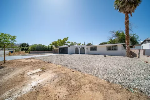 Exterior - 38873 Sage Tree St, Palmdale, CA 93551 photo 2 of 13