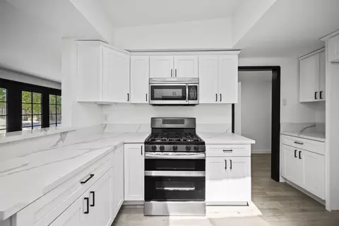 Kitchen - 38873 Sage Tree St, Palmdale, CA 93551 photo 2 of 13