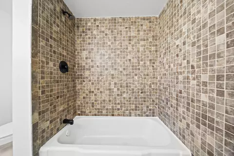 Bath - 38873 Sage Tree St, Palmdale, CA 93551 photo 3 of 9