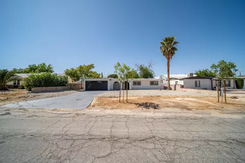 Exterior - 38873 Sage Tree St, Palmdale, CA 93551 photo 1 of 13