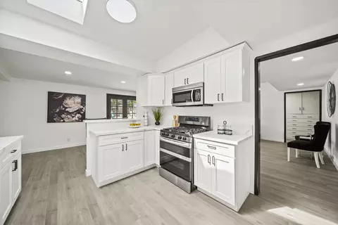 Kitchen - 38873 Sage Tree St, Palmdale, CA 93551 photo 12 of 13