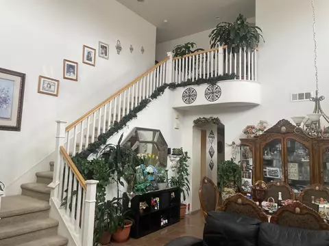 43889 Normandy Ln, Lancaster, CA 93536 photo 2