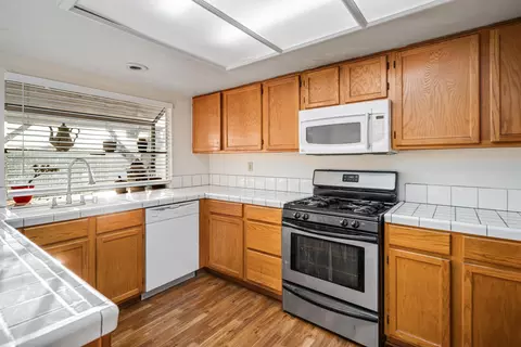 45911 Primrose Dr, Lancaster, CA 93534 photo 12