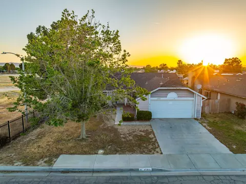 45911 Primrose Dr, Lancaster, CA 93534 photo 32
