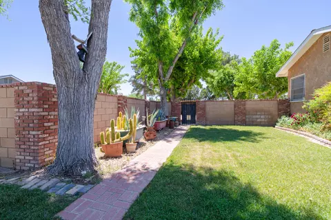 44101 Benald St, Lancaster, CA 93535 photo 19