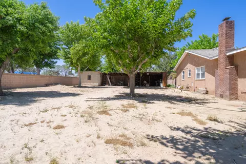 44101 Benald St, Lancaster, CA 93535 photo 22