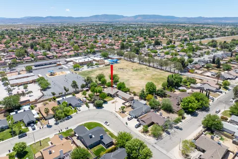 44101 Benald St, Lancaster, CA 93535 photo 36