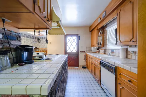 44101 Benald St, Lancaster, CA 93535 photo 9
