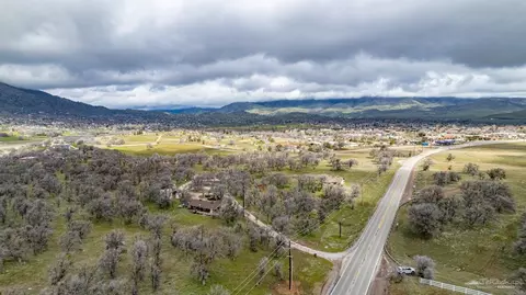 Vl 37717016, Tehachapi, CA 93561 photo 2