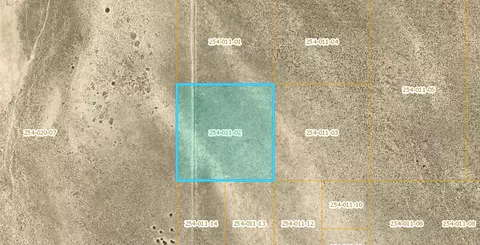 250 Th St W, Rosamond, CA 93560