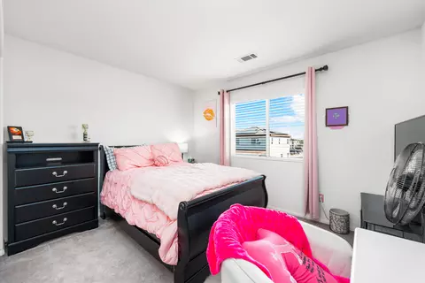 Bedroom - 3640 Half Dome Ave, Rosamond, CA 93560 photo 6 of 7