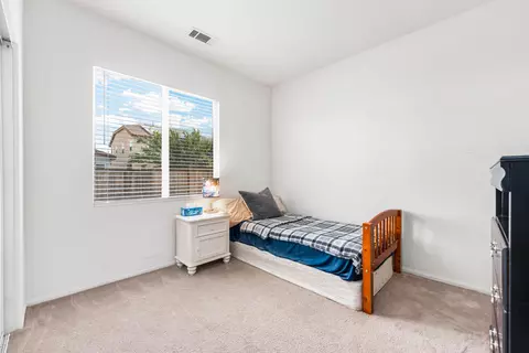 Bedroom - 3640 Half Dome Ave, Rosamond, CA 93560 photo 1 of 7