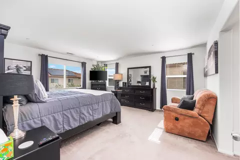 Bedroom - 3640 Half Dome Ave, Rosamond, CA 93560 photo 2 of 7