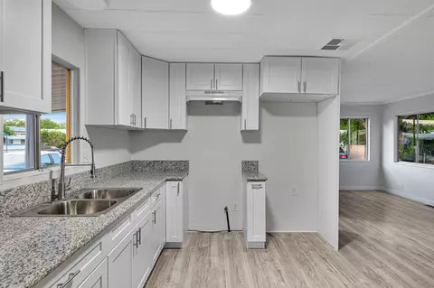 43850 20th St E #170, Lancaster, CA 93535 photo 5