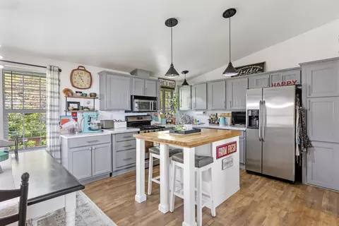 22396 Zurich Dr, Tehachapi, CA 93561 photo 25