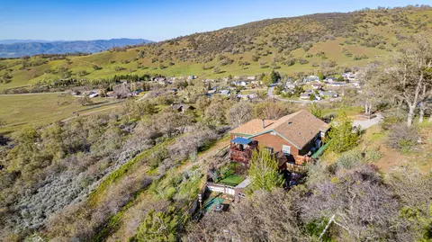 22396 Zurich Dr, Tehachapi, CA 93561 photo 52