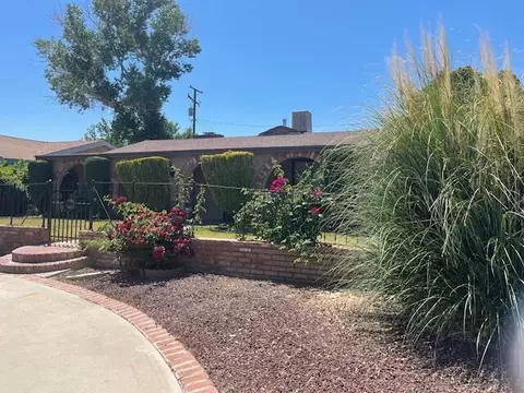 624 Ave J-8 W, Lancaster, CA 93534