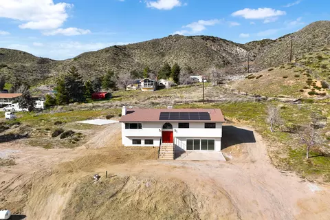 View/Area - 8817 Cache St, Leona Valley, CA 93551 photo 2 of 8