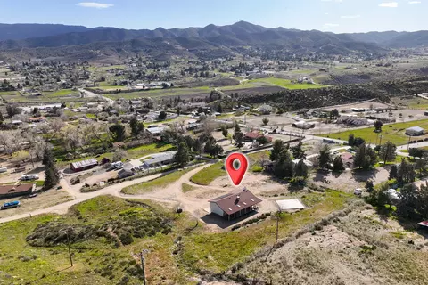 View/Area - 8817 Cache St, Leona Valley, CA 93551 photo 6 of 8