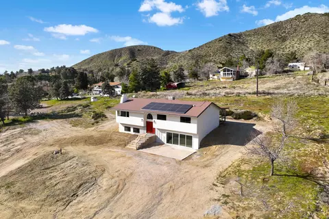 View/Area - 8817 Cache St, Leona Valley, CA 93551 photo 1 of 8