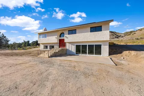 Exterior - 8817 Cache St, Leona Valley, CA 93551 photo 2 of 12
