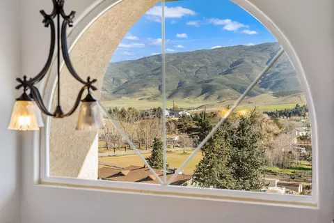 Entry Way - 8817 Cache St, Leona Valley, CA 93551 photo 5 of 5
