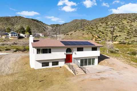 Exterior - 8817 Cache St, Leona Valley, CA 93551 photo 10 of 12