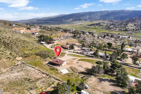 View/Area - 8817 Cache St, Leona Valley, CA 93551 photo 4 of 8