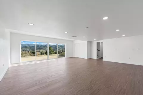 Living - 8817 Cache St, Leona Valley, CA 93551 photo 10 of 16