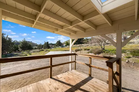 Exterior - 8817 Cache St, Leona Valley, CA 93551 photo 4 of 12