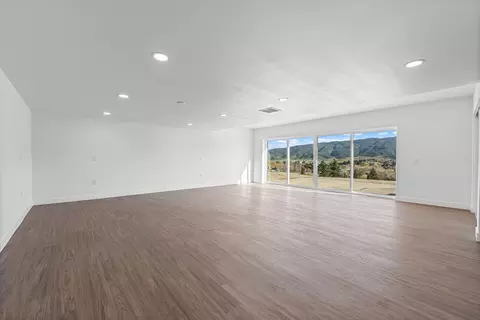 Living - 8817 Cache St, Leona Valley, CA 93551 photo 9 of 16