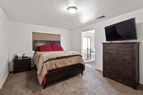 Bedroom - 3665 Cobb Rd, Lancaster, CA 93535 photo 6 of 9