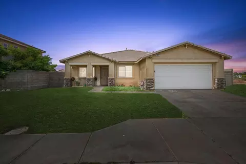 Exterior - 3665 Cobb Rd, Lancaster, CA 93535 photo 6 of 8