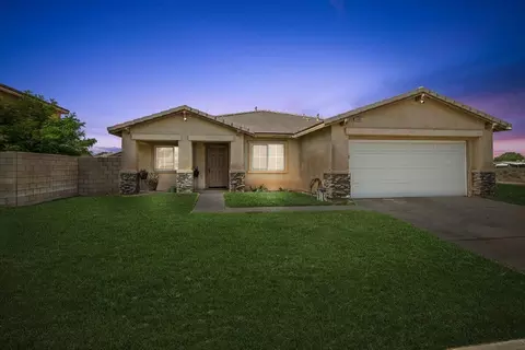 3665 Cobb Rd, Lancaster, CA 93535