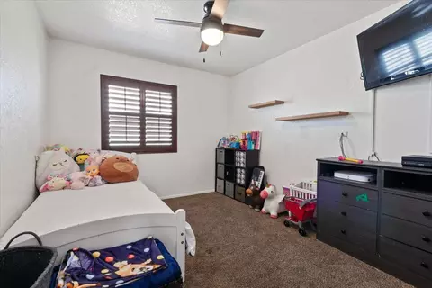 Bedroom - 3665 Cobb Rd, Lancaster, CA 93535 photo 3 of 9