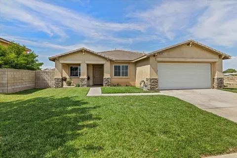 Exterior - 3665 Cobb Rd, Lancaster, CA 93535 photo 2 of 8