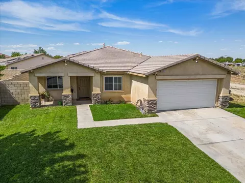 Exterior - 3665 Cobb Rd, Lancaster, CA 93535 photo 3 of 8