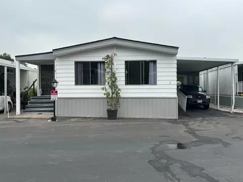 8 Katy Ln #8, Mission Hills, CA 91345