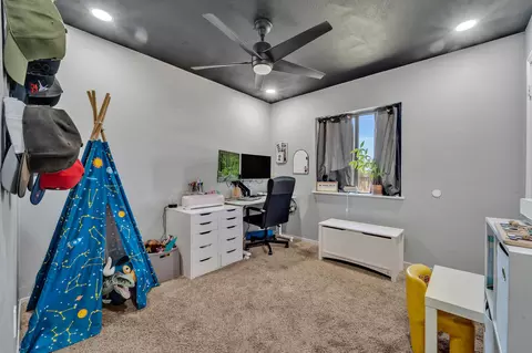 Other - 20413 El Porto Ct, Tehachapi, CA 93561 photo 6 of 7