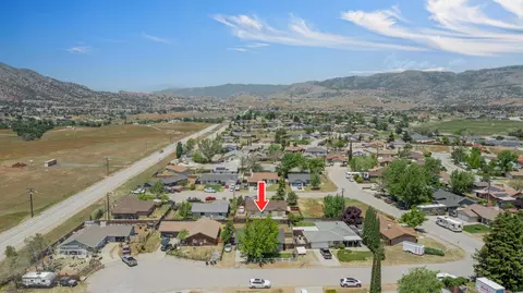 View/Area - 20413 El Porto Ct, Tehachapi, CA 93561 photo 5 of 5