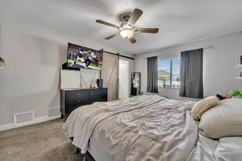 Bedroom - 20413 El Porto Ct, Tehachapi, CA 93561 photo 2 of 4