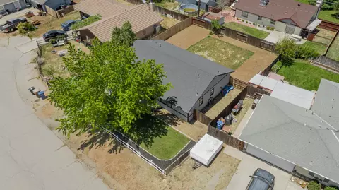 View/Area - 20413 El Porto Ct, Tehachapi, CA 93561 photo 1 of 5